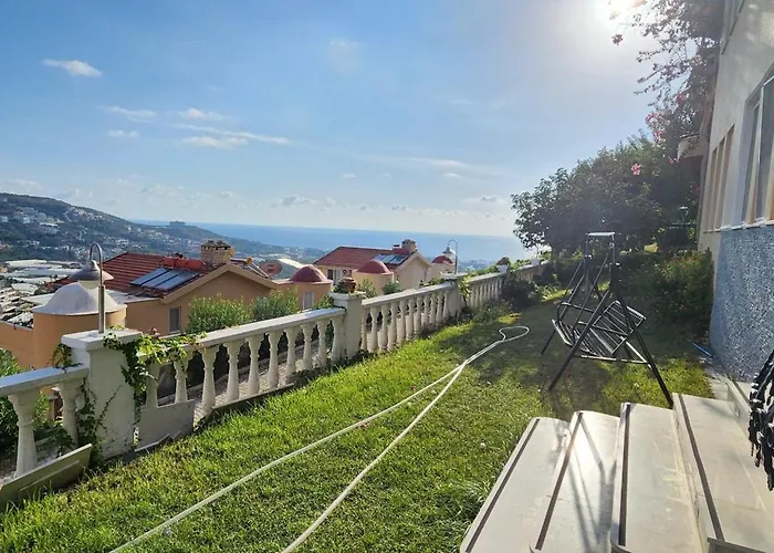 Ferdi Kiralama 阿拉尼亚