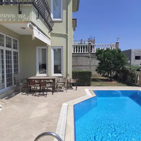 Ferdi Kiralama Lägenhet